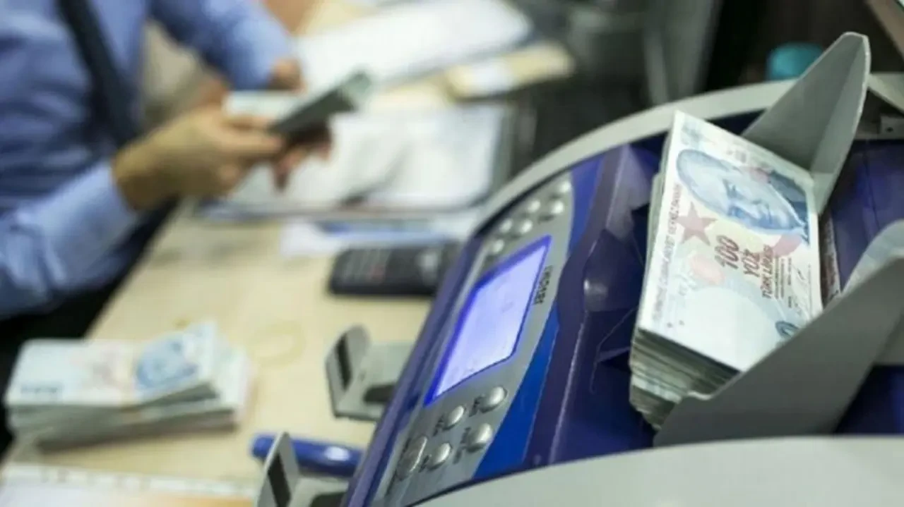 En Uygun İhtiyaç Kredisi Hangi Bankada? 100 Bin TL’nin Geri Ödeme Listesi