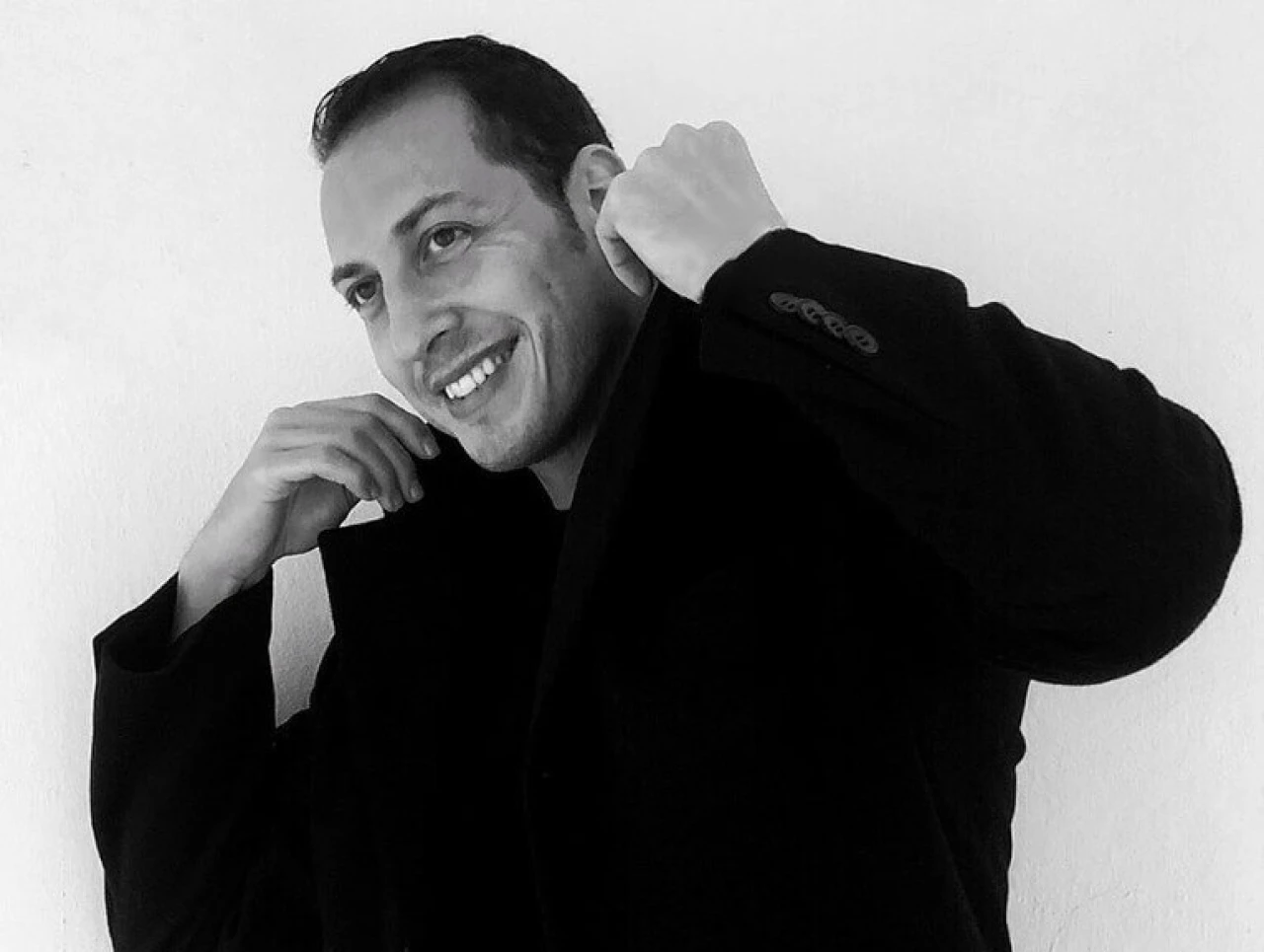 Ali Aksöz Kimdir? Nereli, Kaç Yaşında, Aslen Nereli, Boyu Kaç? Medcezirin Kenan'ı Merak Ediliyor