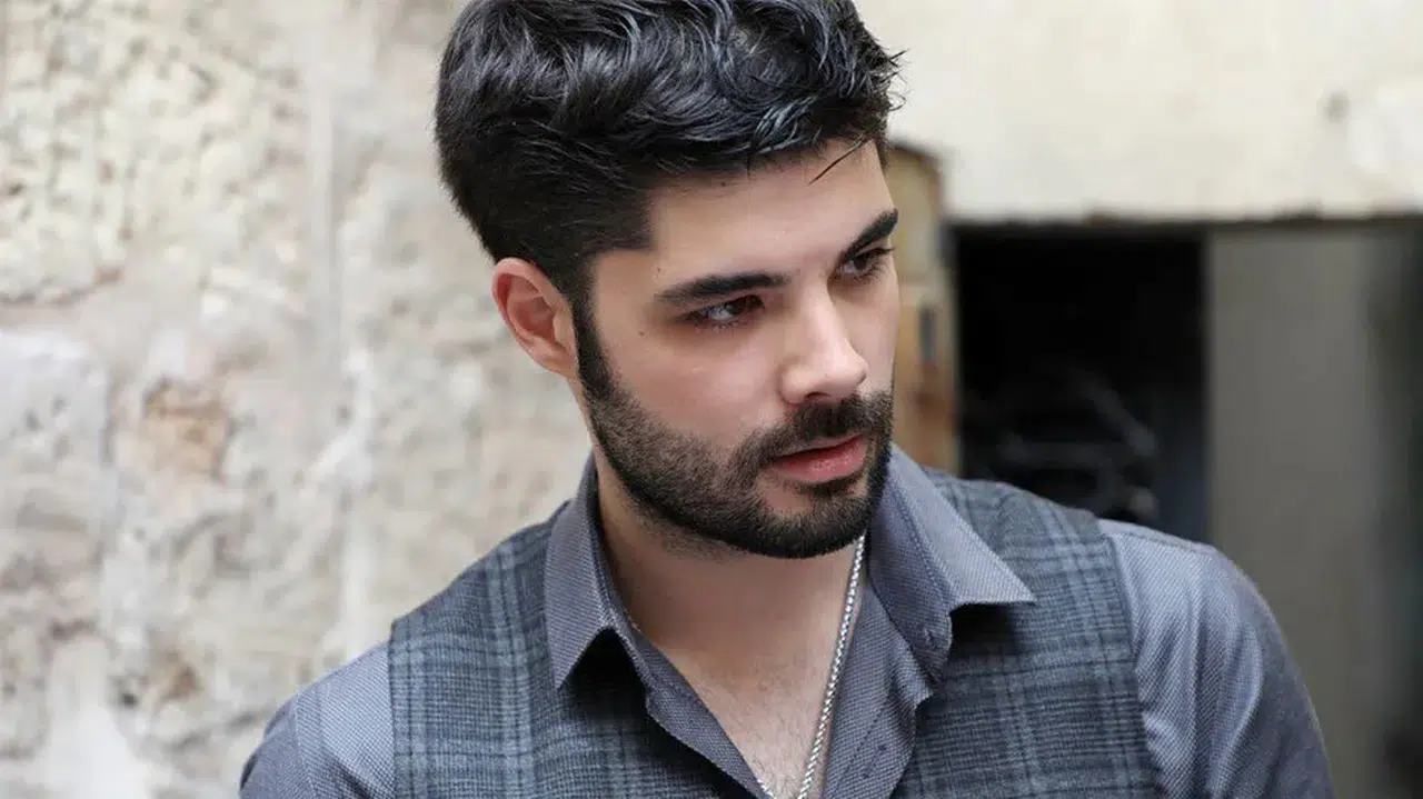Genco Özak kimdir, aslen nereli, yaşı, boyu ve burcu, evli mi? Özak'ın biyografisi burada