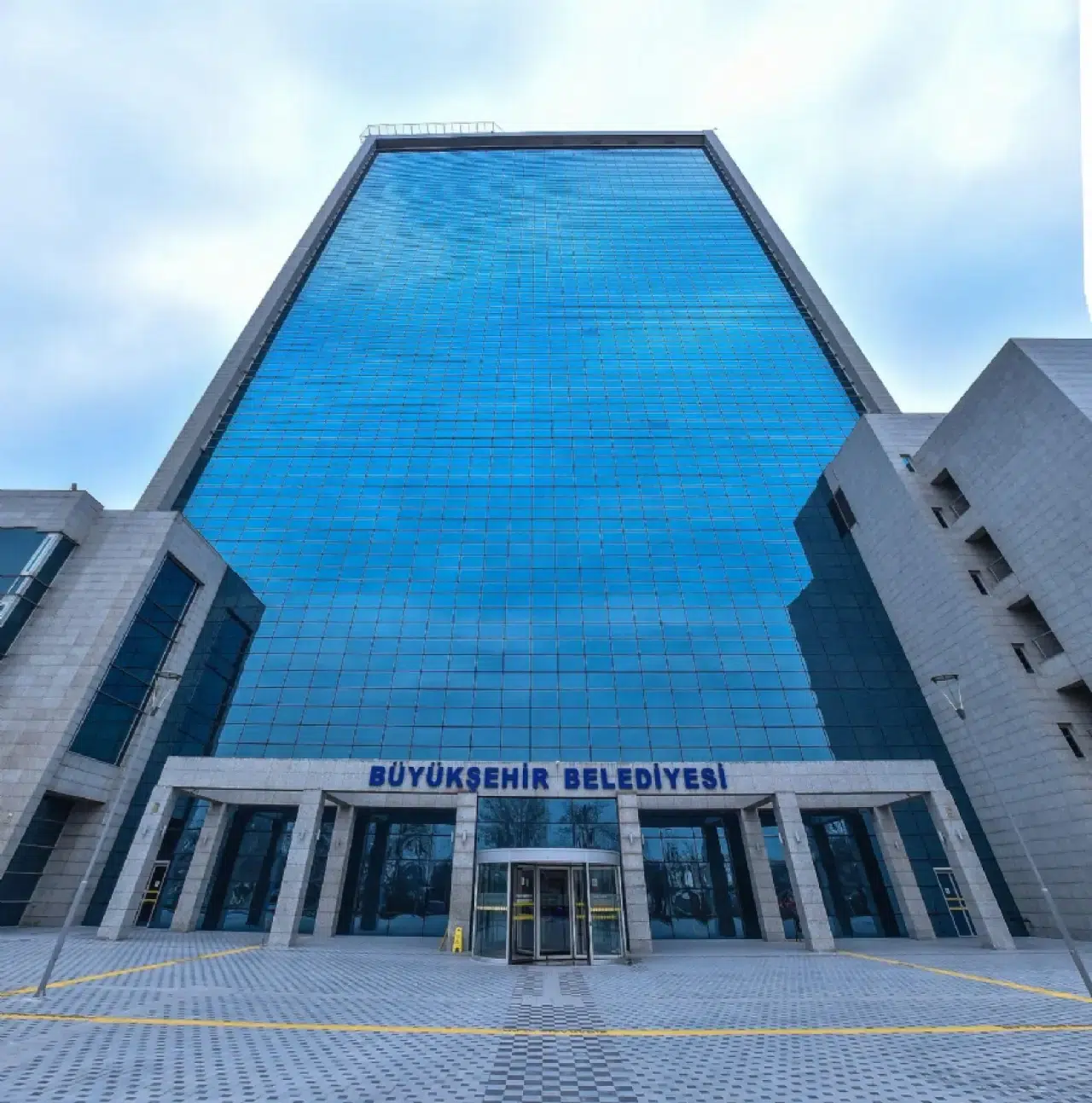 Ankara Büyükşehir Belediyesi’nden 104 Bin Öğrenciye Kıyafet Desteği