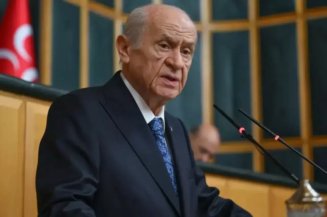 Siyasette Dikkat Çeken Buluşma: Hikmet Çetin’den Bahçeli’ye Sürpriz Ziyaret