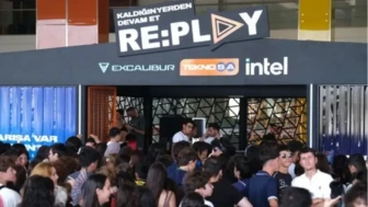 Ankara'da Oyun Fırtınası! RE:PLAY'e Binlerce Kişi Akın Etti!