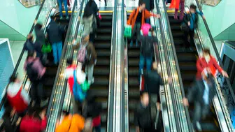 Keçiören Şehitler Metro İstasyonu’ndaki Bozuk Yürüyen Merdiven, Sosyal Medya Tepkisiyle Onarıldı