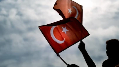 30 Ağustos Resmi Tatil mi? Kamu Kurumları ve Bankalar Açık mı, Kapalı mı?