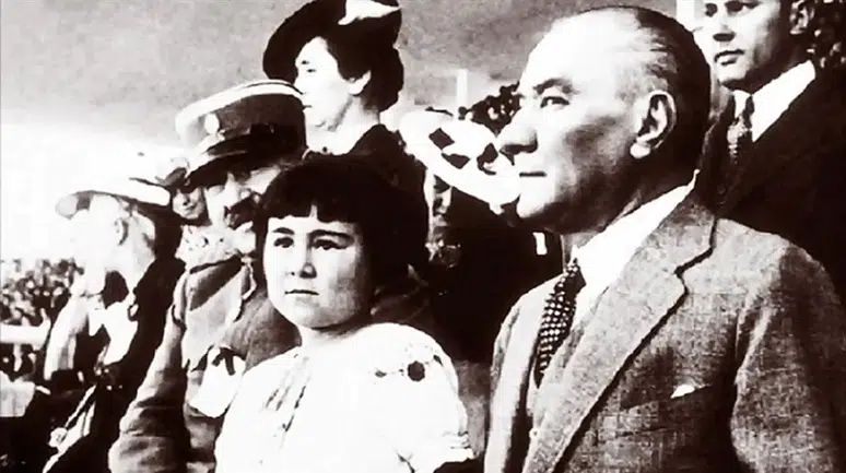 Ankara Büyükşehir’den 10 Kasım’a Özel Etkinlikler: “Son 11 Ay” ve “Veda” İzleyiciyle Buluşacak